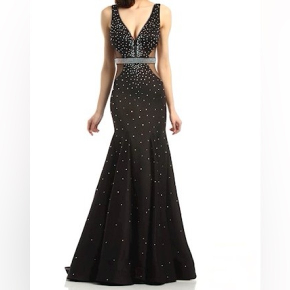NWOT Black JOHNATHAN KAYNE COLLECTION Size 6 Gown Style #6052